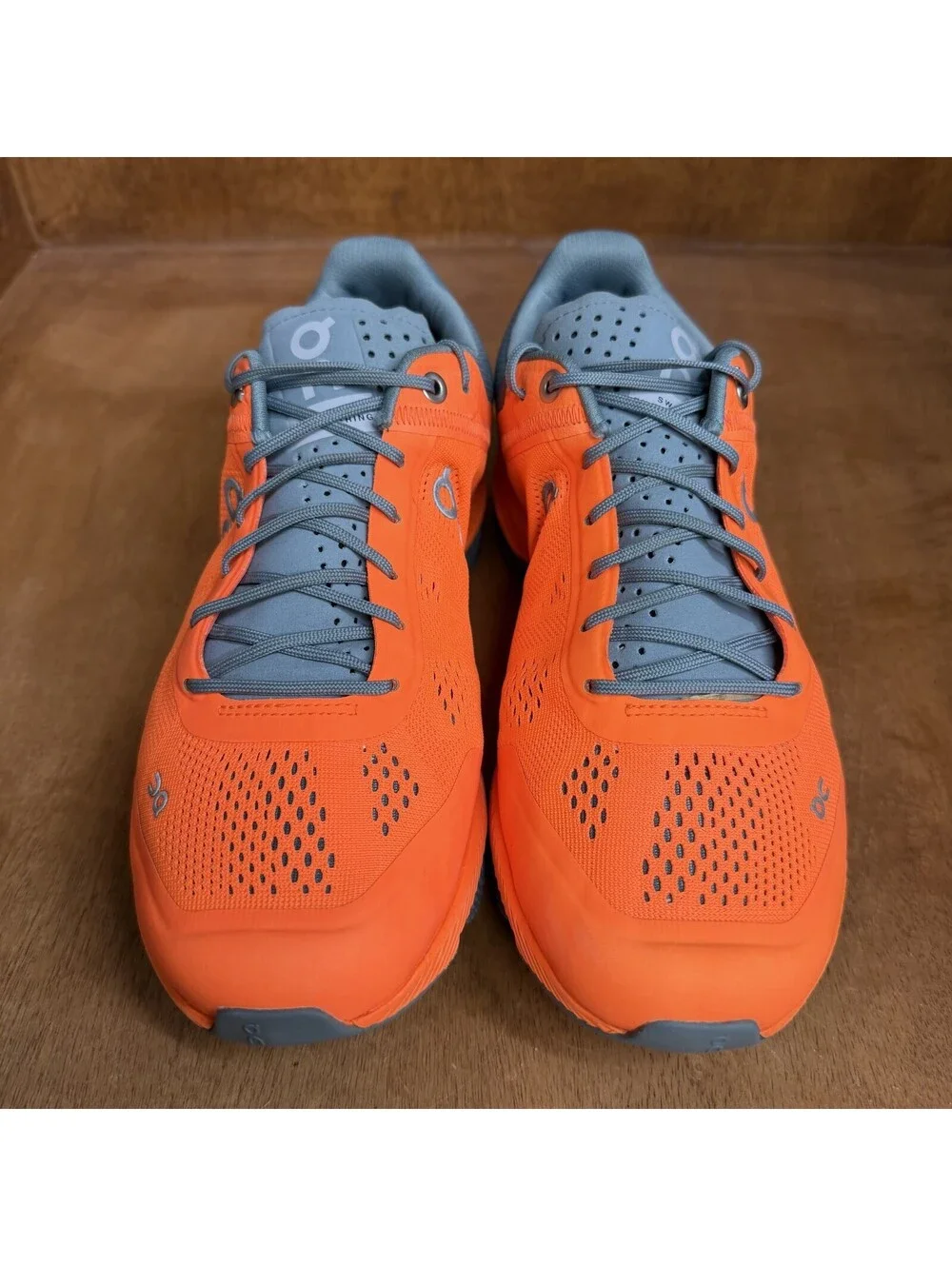 On Cloudsurfer Running Shoes Womens Size 7.5 Neon Orange Gray Swiss Engineering